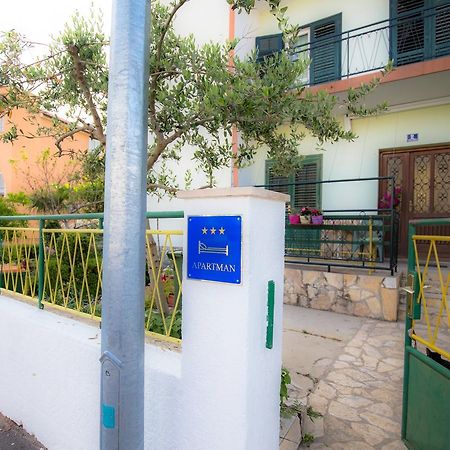Apartment Family Vodice Ngoại thất bức ảnh
