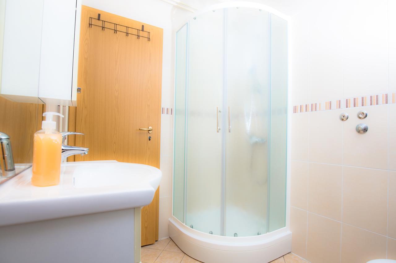 Apartment Family Vodice Ngoại thất bức ảnh